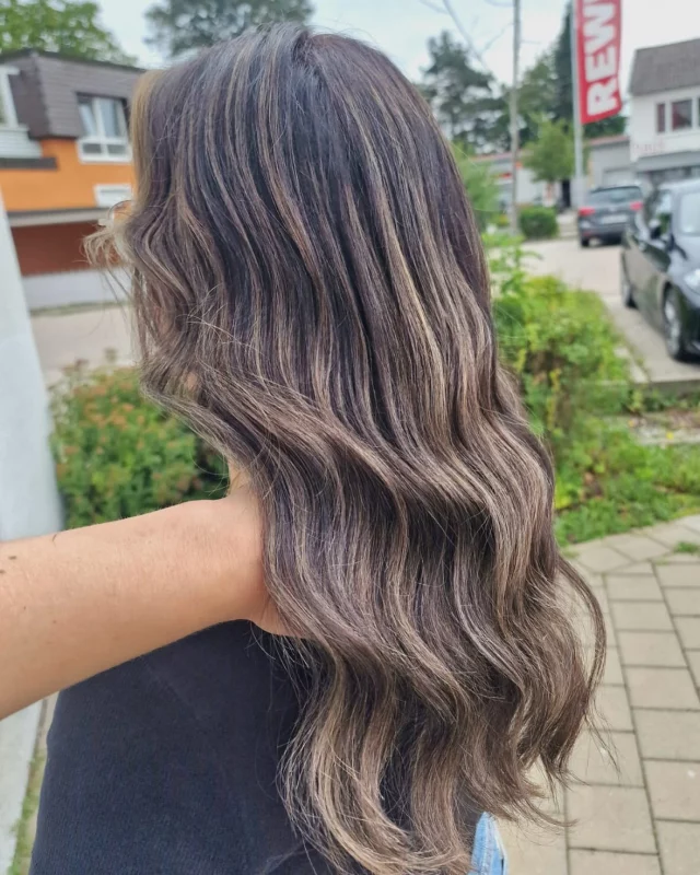 Tolle Ergebnisse unserer Ines. #brownie#verlauf#haardesignnadinegoeth#profi#labiosthetique#redken#wella#liebe##